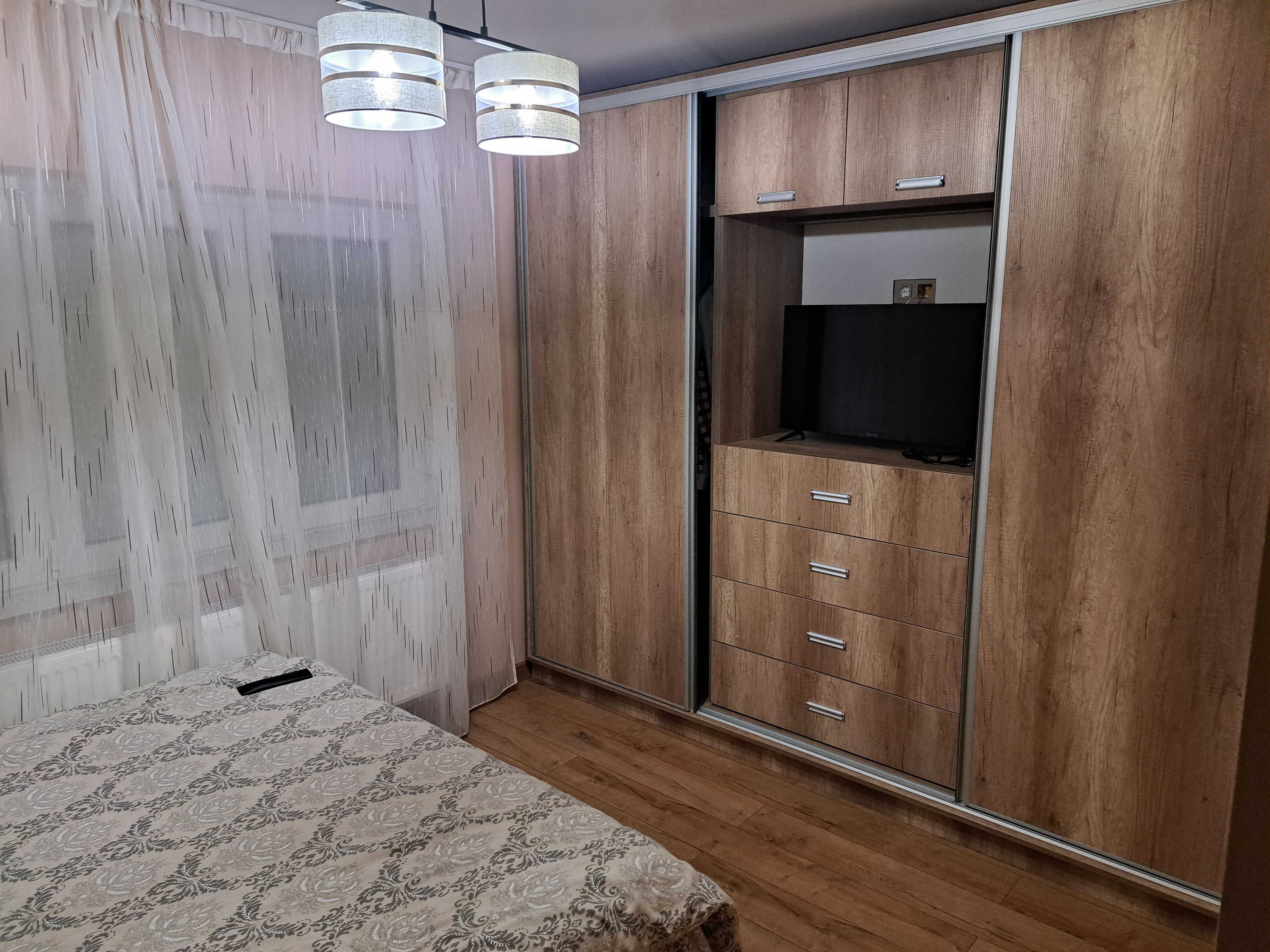 Vând apartament cu 3camere