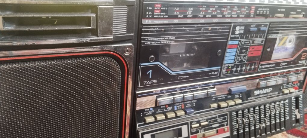 Продается магнитофон Sharp GF-800