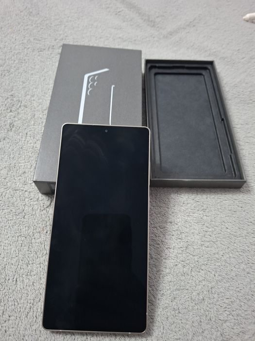 Samsung Galaxy S25 Ultra 256Gb garantie 2 ani