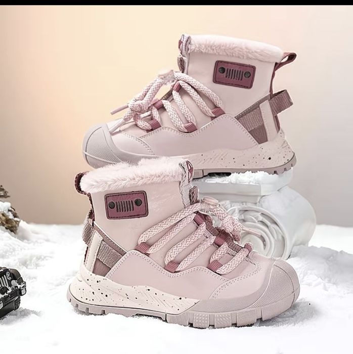 Продам сапожки на девочку