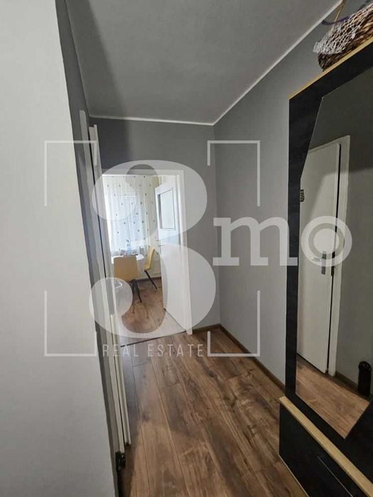 „3mo“  отдава под наем двустаен апартамент в ж.к. Сухата река