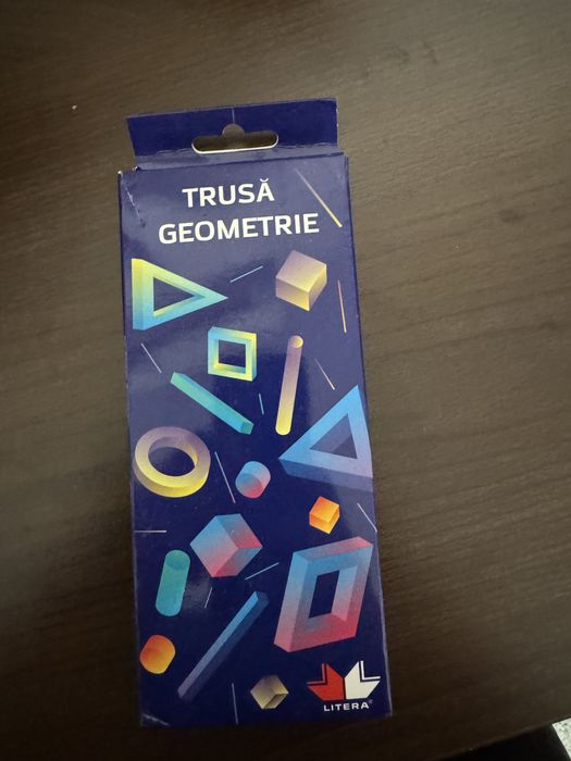 Carti mate/fizica/romane clasele 5-8 + trusa gemoetrie + tabel chimie