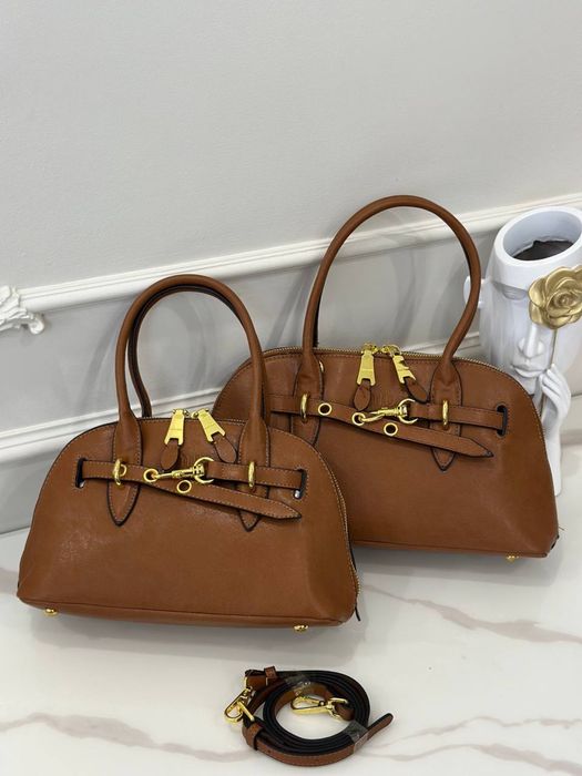 Сумки новый фирменным пакетом