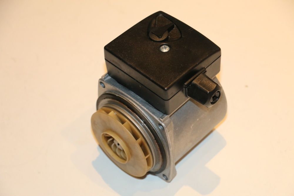 Pompa Grundfos UPS0 15-50 A0KR centrala termica Protherm Lynx 24 kw