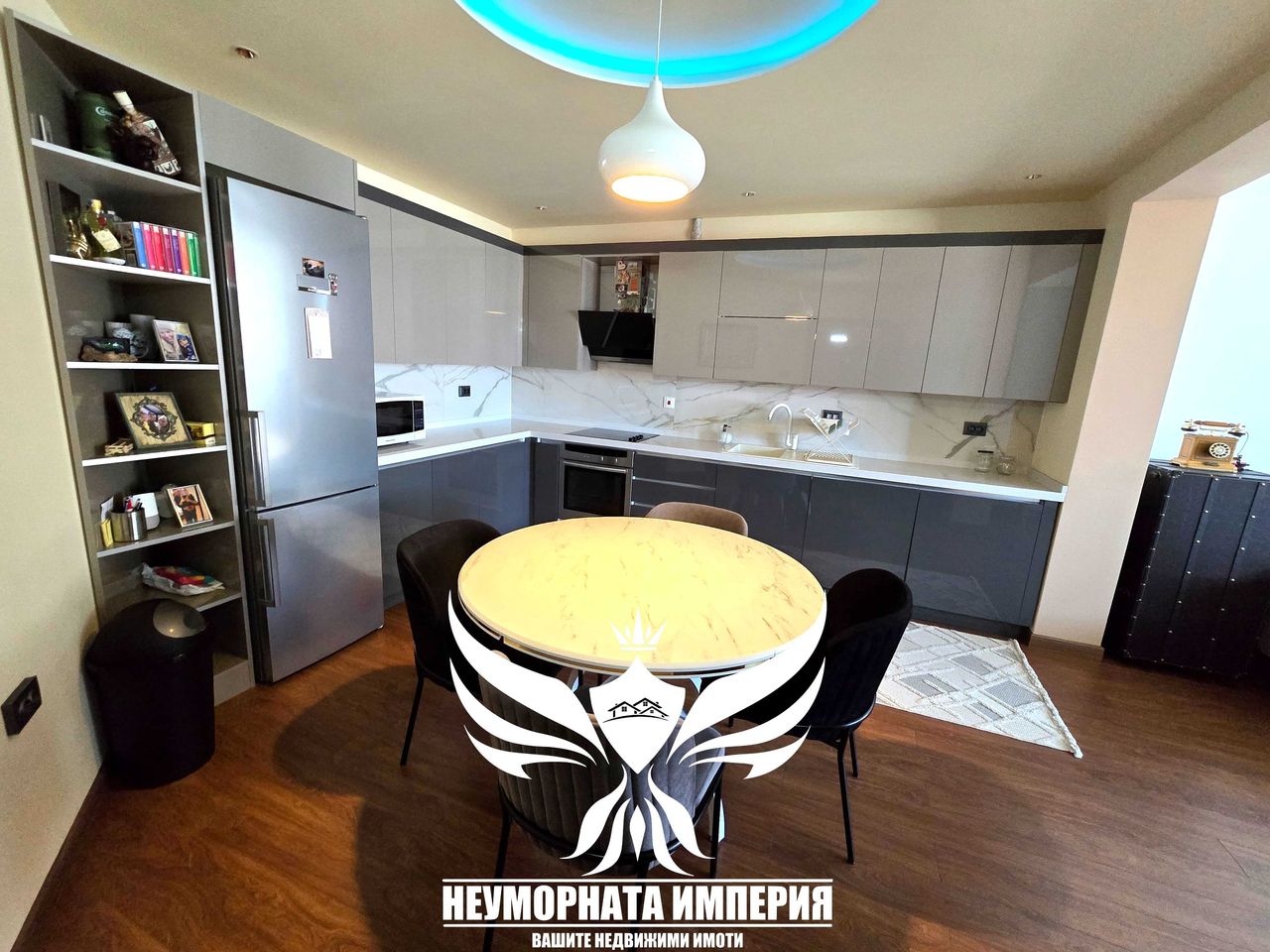 Дава се под наем Тристаен апартамент в Асеновград - 135 кв.м за 411 € - Снимка #3
