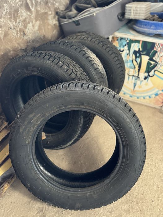 215/65/17 сост идел. Комплект