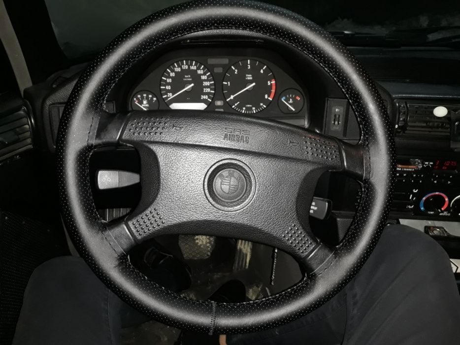 Montez Husa Volan Auto din Piele 100%