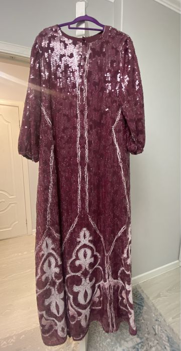 Дизайнерское платье