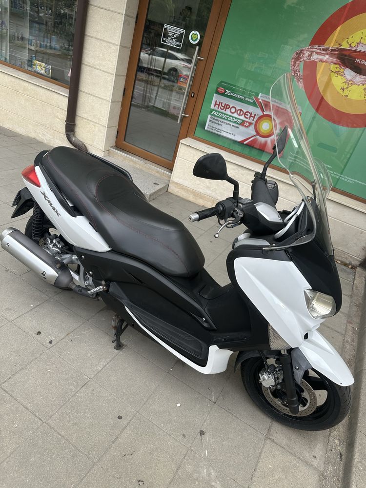 Yamaha X-max 250