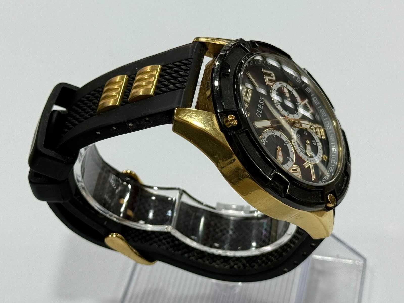 Мъжки часовник Guess GW0051G2 .
