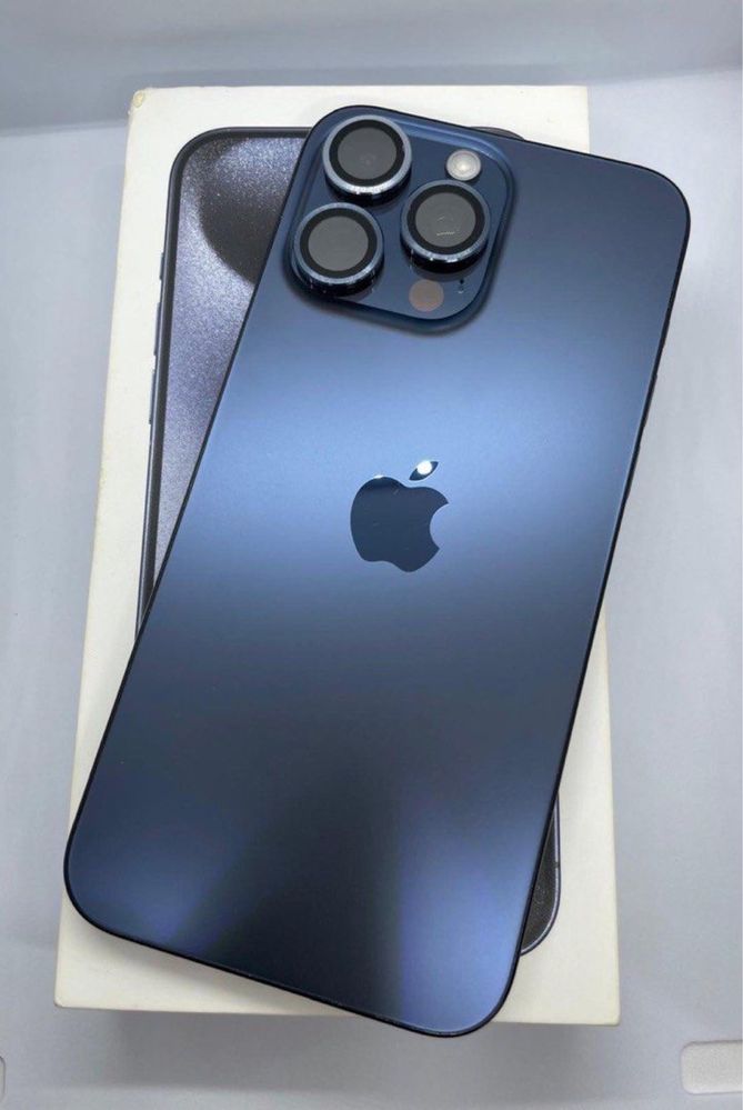 iPhone 15 Pro Max – 256GB, 100% батерия, перфектно състояние