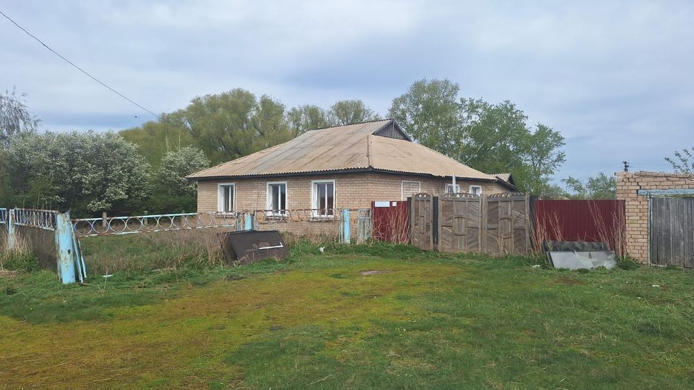 Продам дом с базай
