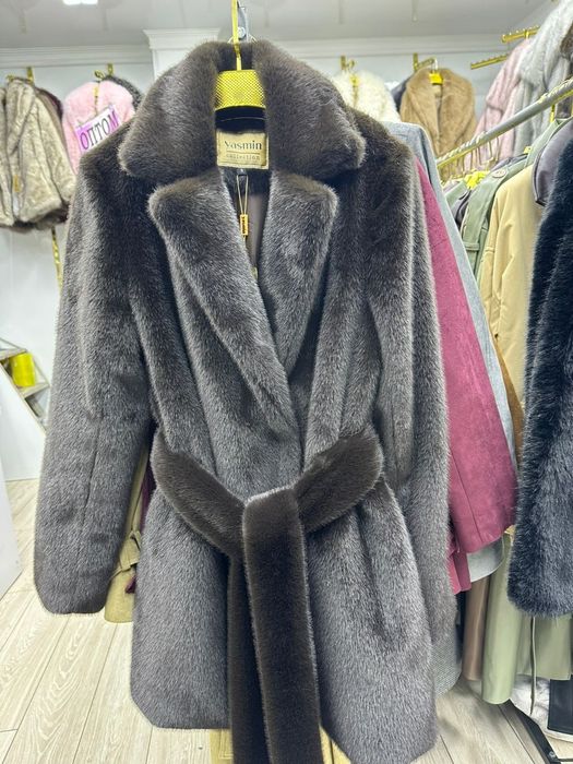 Продаю женскую одежду