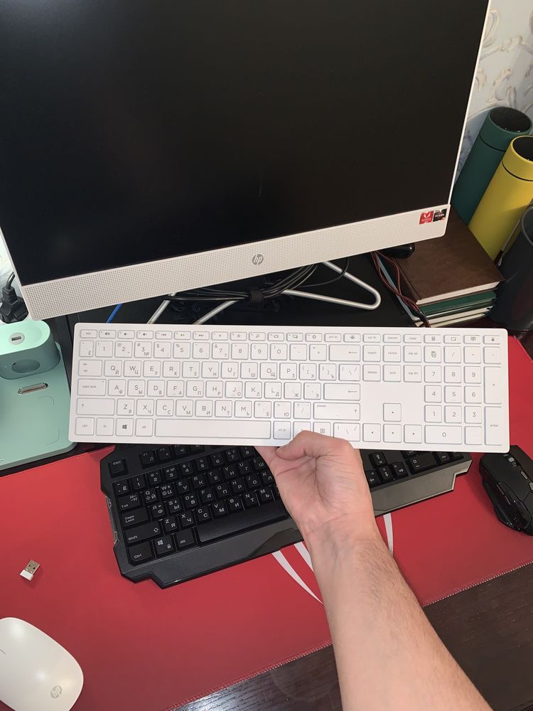Клавиатура и мышка HP.