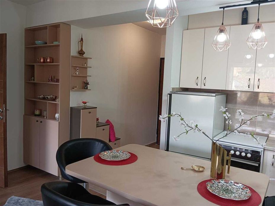 Дава се под наем Тристаен апартамент в Пловдив, Младежки Хълм - 86 кв.м за 377.4 € - Снимка #10