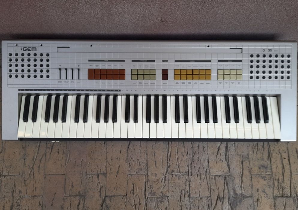 Gem G30 Stereo orga electronica