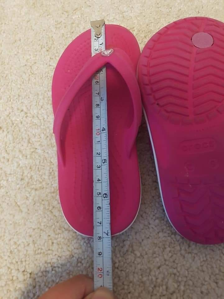 Papuci slapi crocs c9  marimea 27 17.5 cm