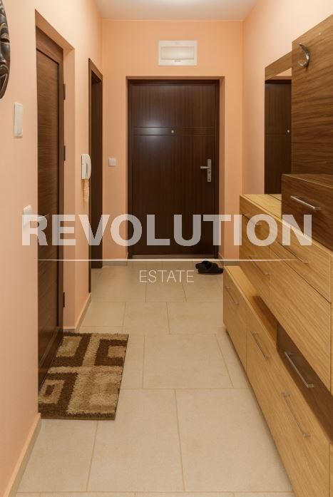 Дава се под наем Двустаен апартамент в Варна, Победа - 75 кв.м за 450 € - Снимка #4