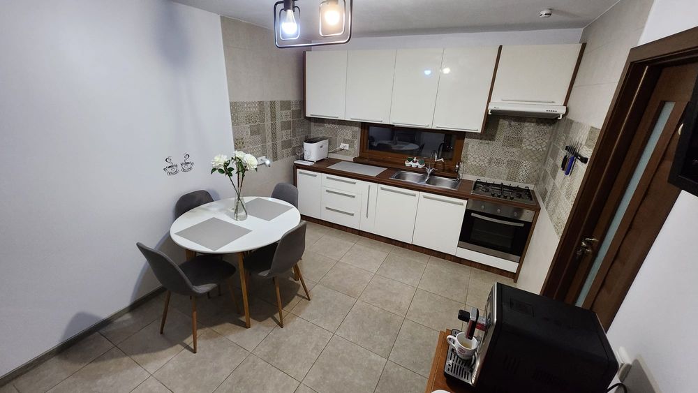 Casa de închiriat,Prelungirea Craiovei, Pitești,utilități incluse