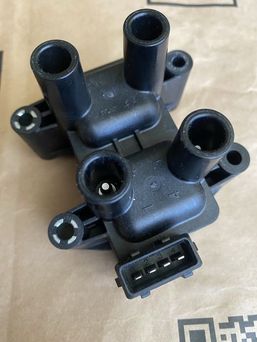 Бобина Bosch Peugeot 106 Пежо 106