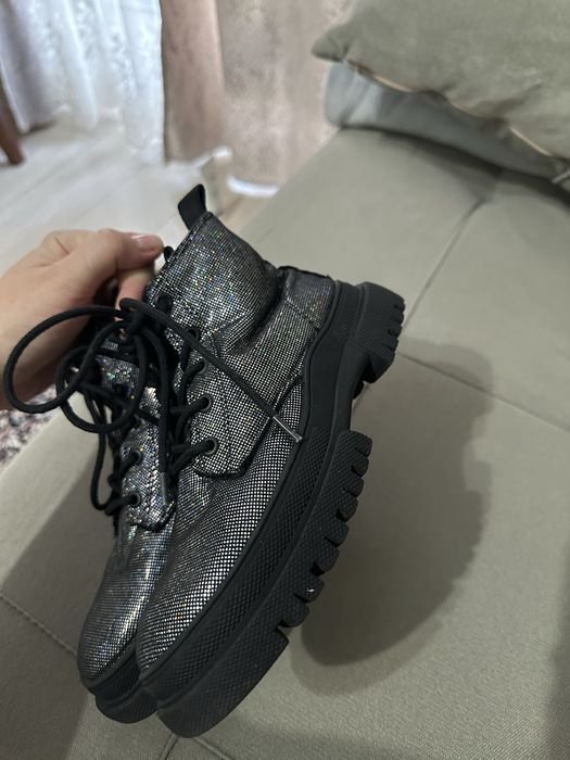 Ботинки zara в идеальном состоянии