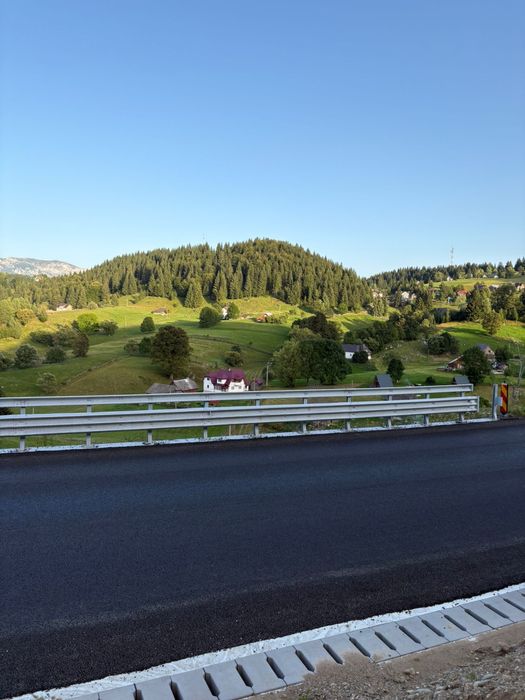 Vand/schimb teren 985mp situat la DN73 in localitatea Fundata, Brasov