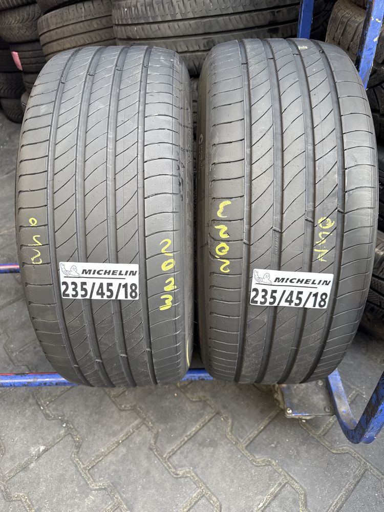 235/45/18 Michelin