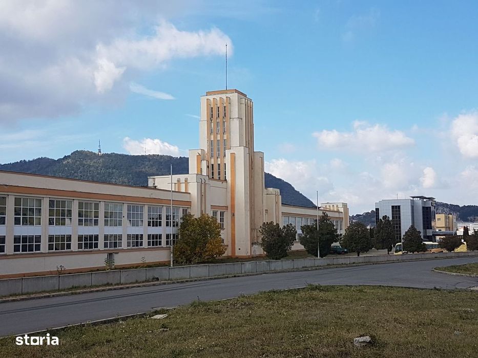 Hala productie si depozitare in curs de reamenajare