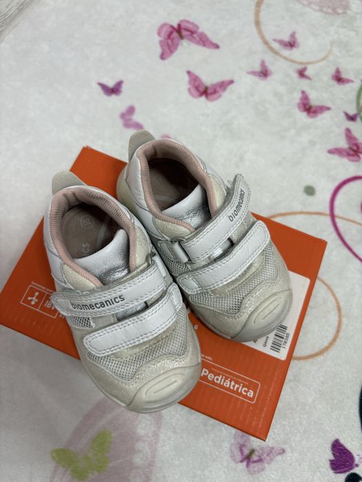 Маратонки Биомеханикс