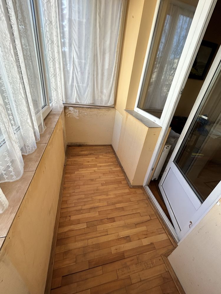 PROPRIETAR vand apartament 3 camere