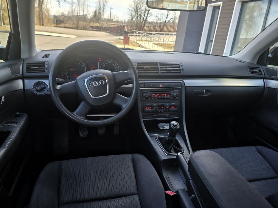 Audi A4 - 1,6 benzina