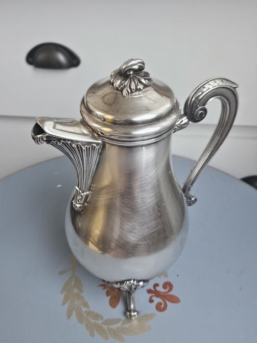 CHRISTOFLE  посребрен чайник.