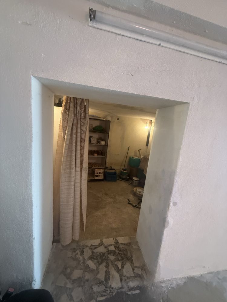 Къща в село склаве
