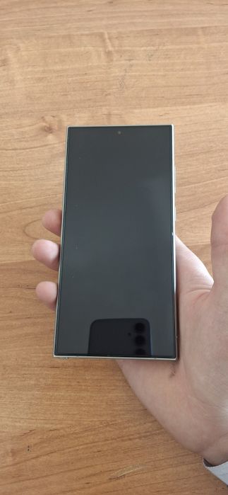 Samsung S24Ultra Srochna 3 ta sim