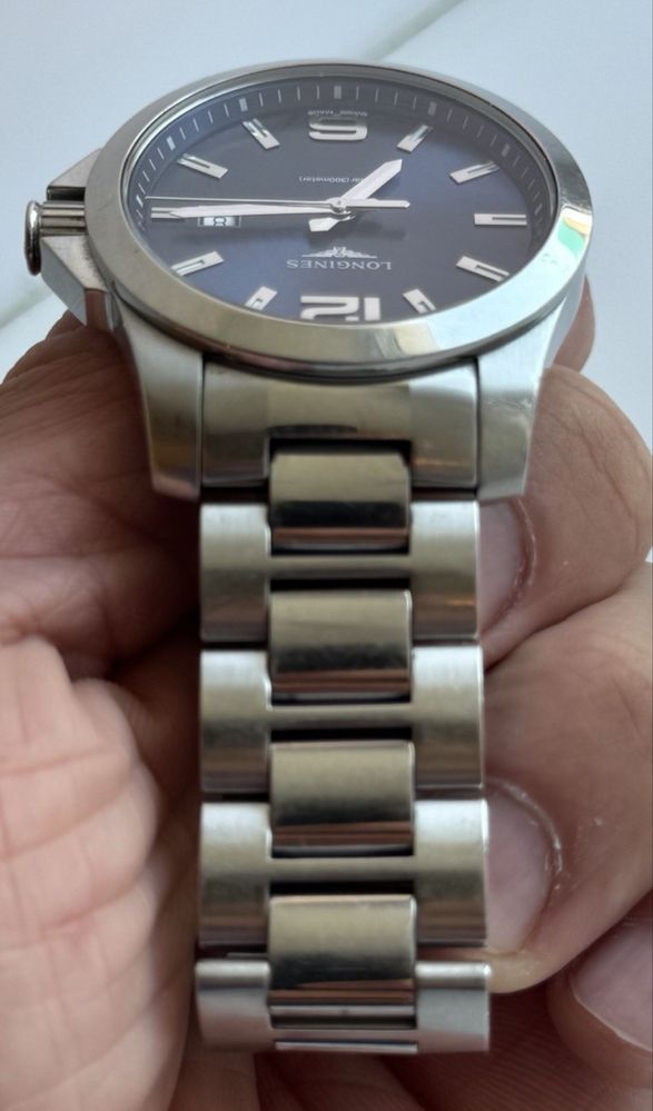 Часы Longines Conquest Quartz