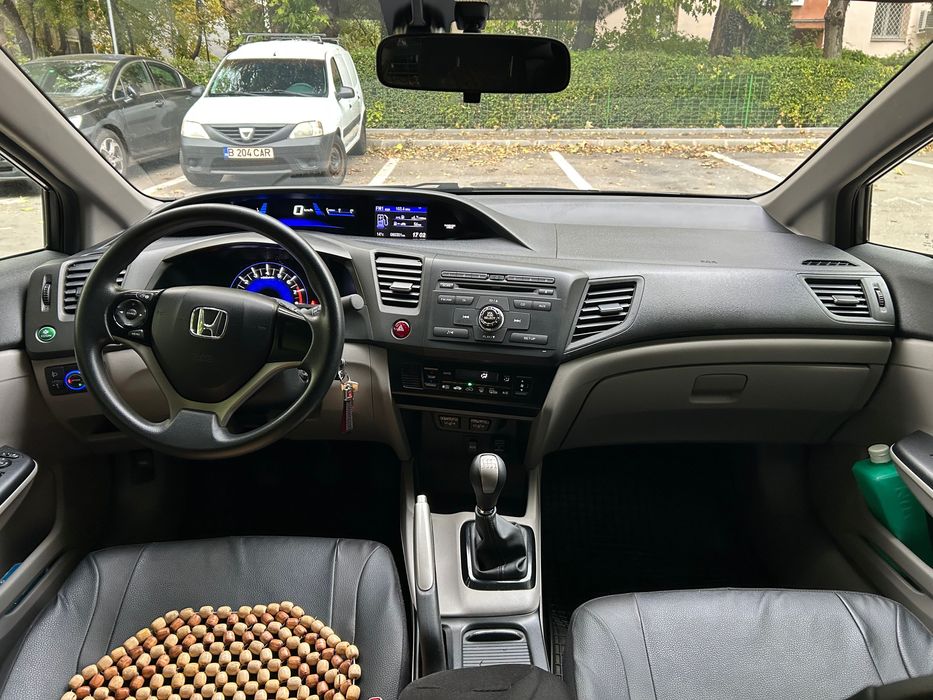Honda Civic 4D LS 1.8P M/T