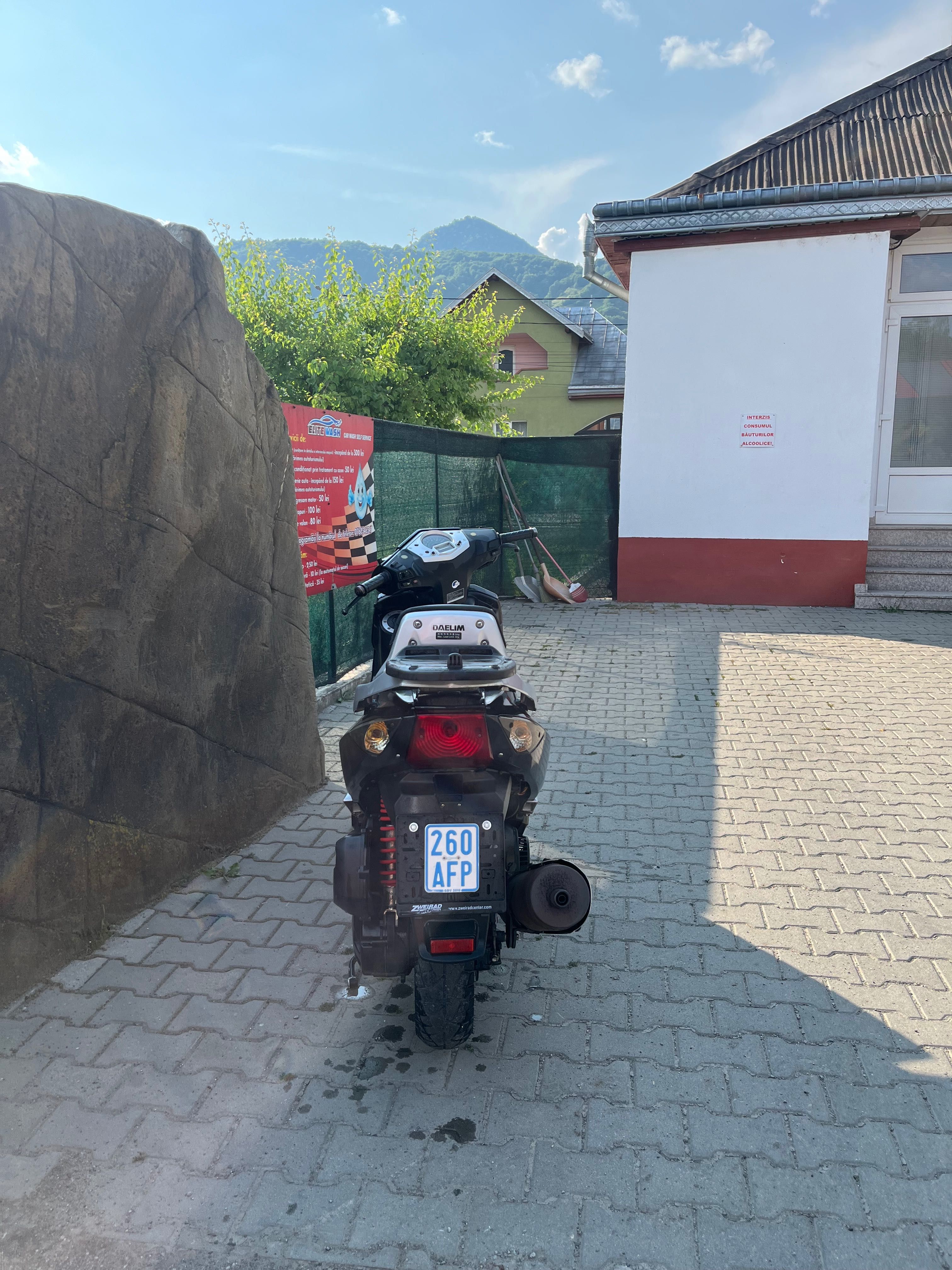 vand scuter Daelim Sl 125