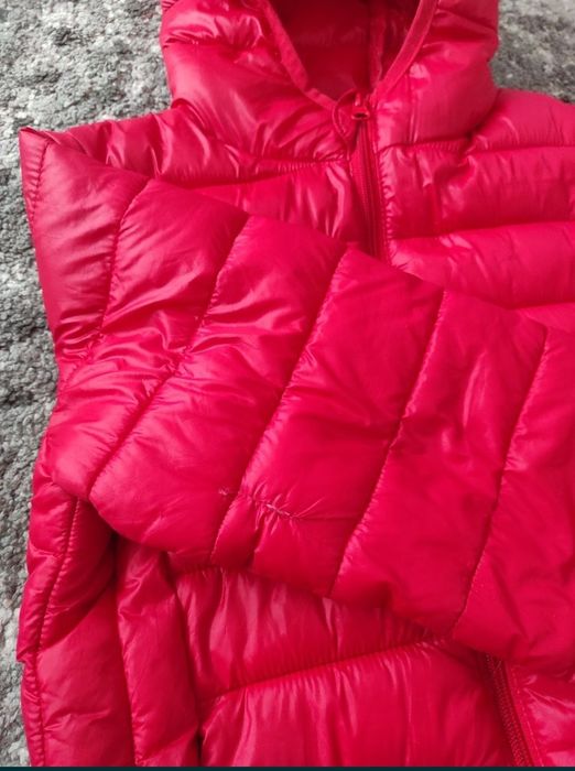 Червено преходно яке р-р 134/ 140 см.