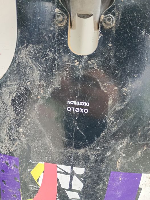 vând skateboard utilizat