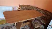 Coltar bucatarie cu lada, masa extensibila si cu 2 tabureti