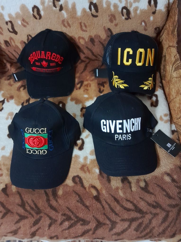 Șepci Dsq2 ,Givenchi și Gucci