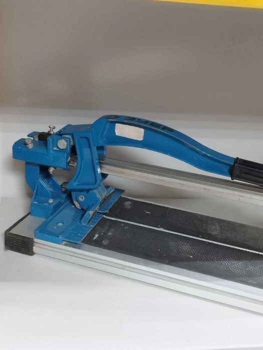 Плиткорез Зубр (760111 г. Кокшетау, ул. Абая 128, 21)