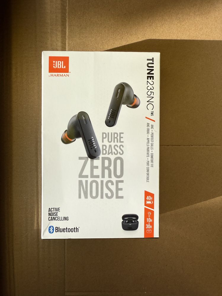Продавам слушалки JBL
