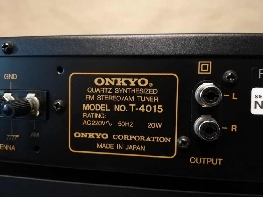 Tuner ONKYO INTEGRA T-4015 - Quartz FM Stereo - Made in Japan/Impecabi