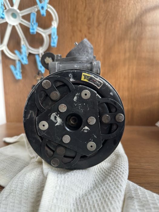 Compresor AC BMW Seria 3/5/E36/E34 Original 64528390340