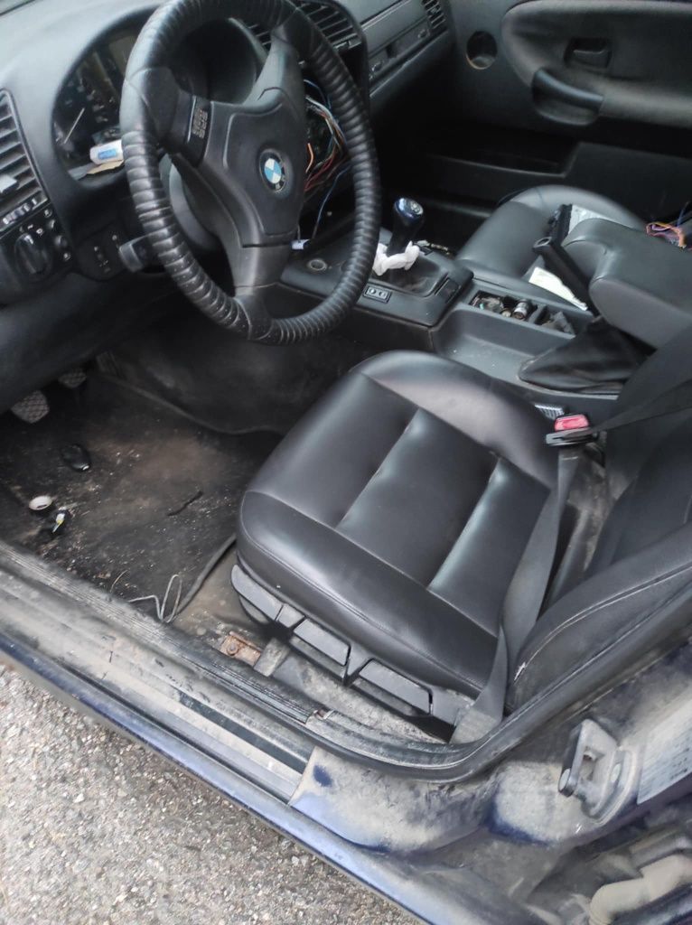 Седалки за BMW E36
