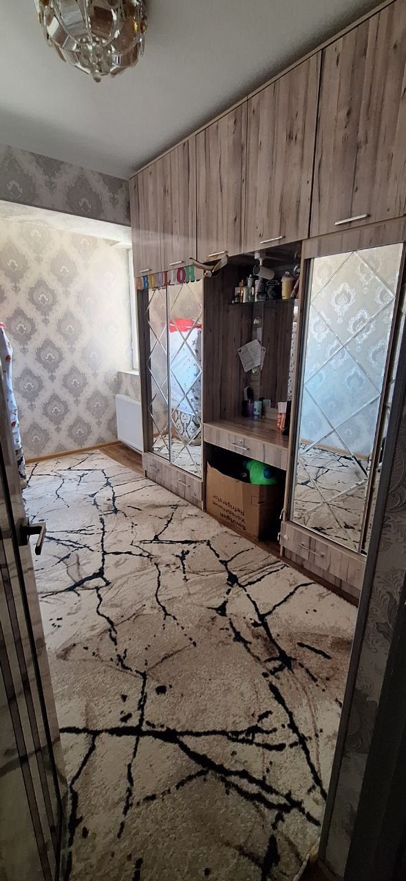 2 xonali uy sotiladi!!! Ламаносова  22 б 103 хонадон