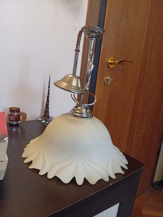 Продавам висяща лампа, нощни лампи