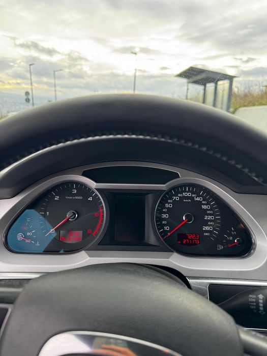 Vand Audi A6 C6 din anul 2011 inmatriculat in Romania