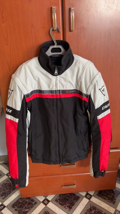 Moto yake dainese